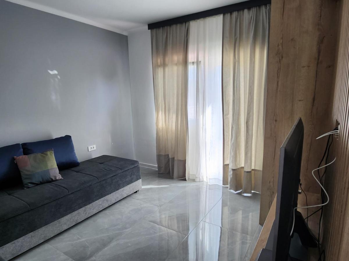 Airport Split Appartement Kaštel Štafilić Buitenkant foto